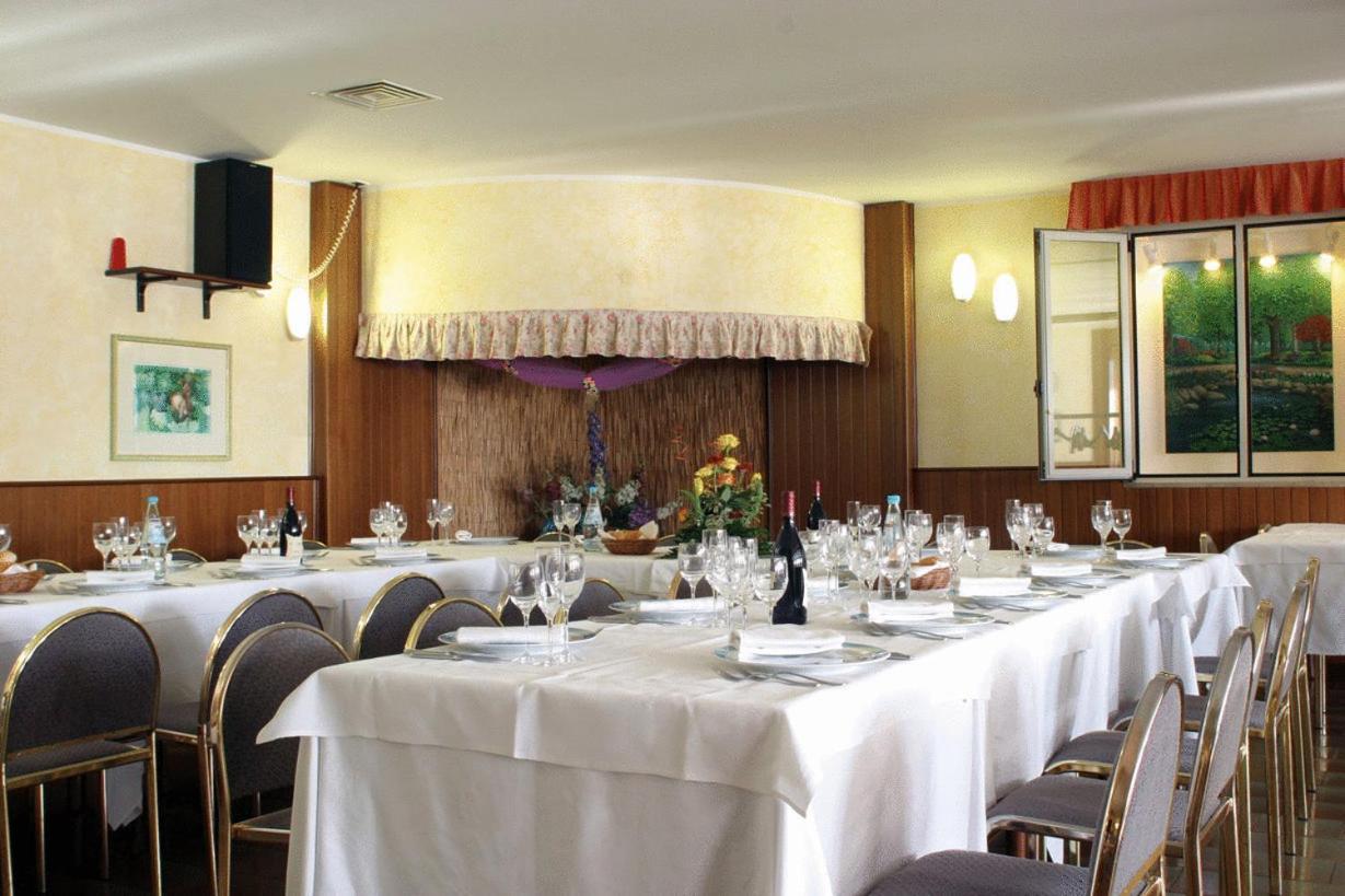 Hotel Willy Gemona del Friuli Exterior photo