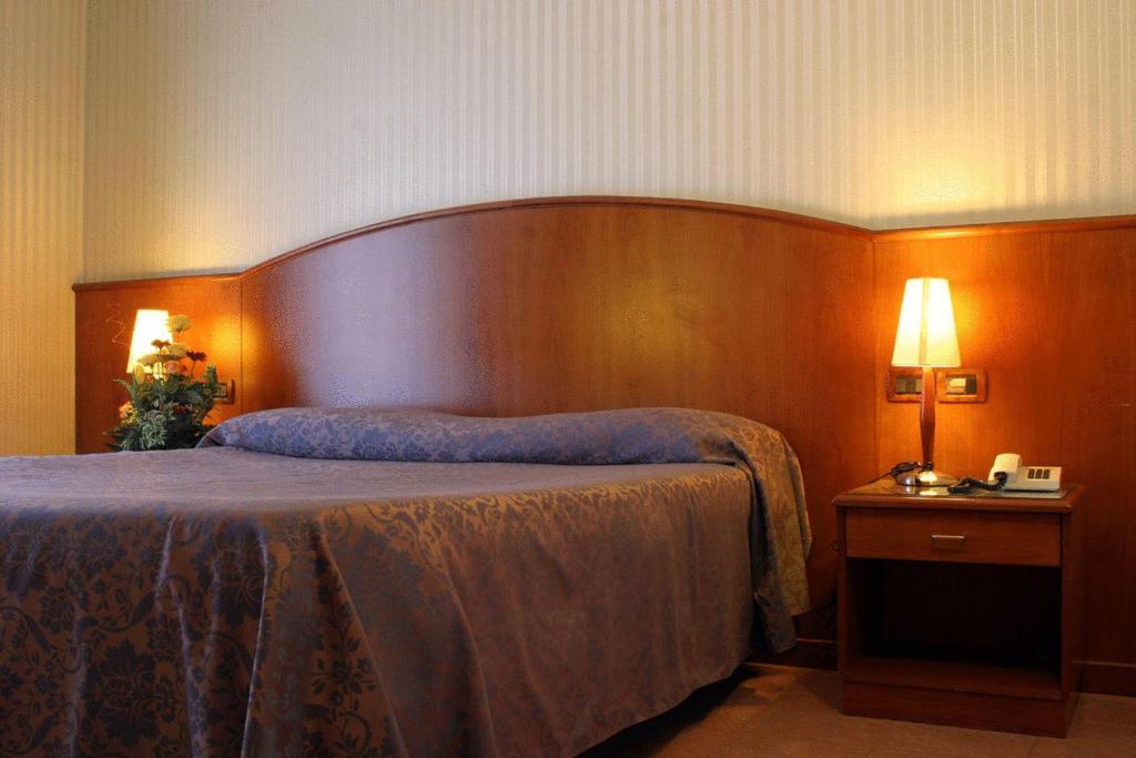 Hotel Willy Gemona del Friuli Room photo